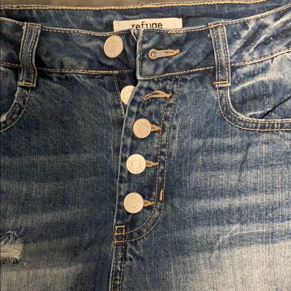 Daisy Dukes! - Picture 2 of 3